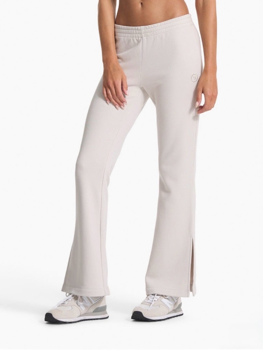 Vuori Sedona Split Hem Sweatpant in Salt
